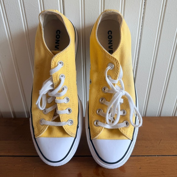 Converse Chuck Taylor All Star Low Top Yellow Canvas Sneakers Women's 8 -568627C - Picture 13 of 16